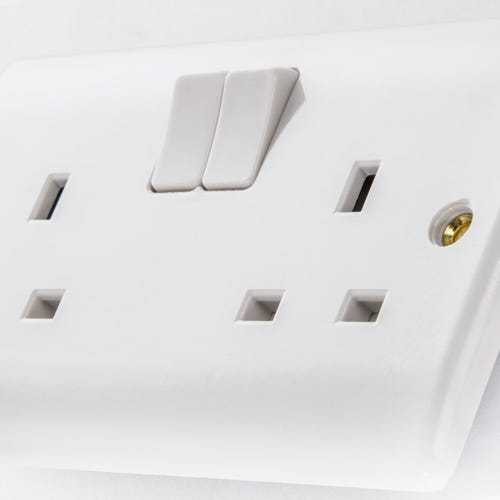 Einige technische Kunststoffverbindungen werden in Schaltern und Steckdosen verwendet